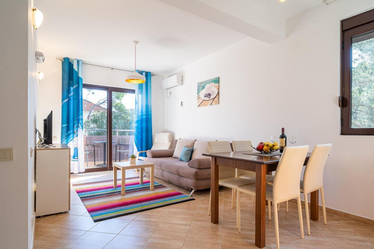 Apartments Svetlana Tivat Exterior photo
