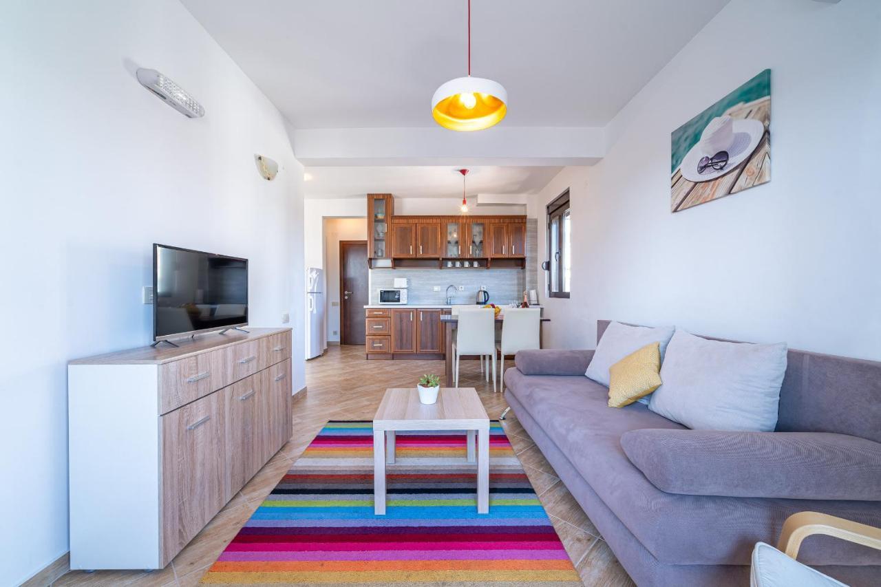 Apartments Svetlana Tivat Exterior photo