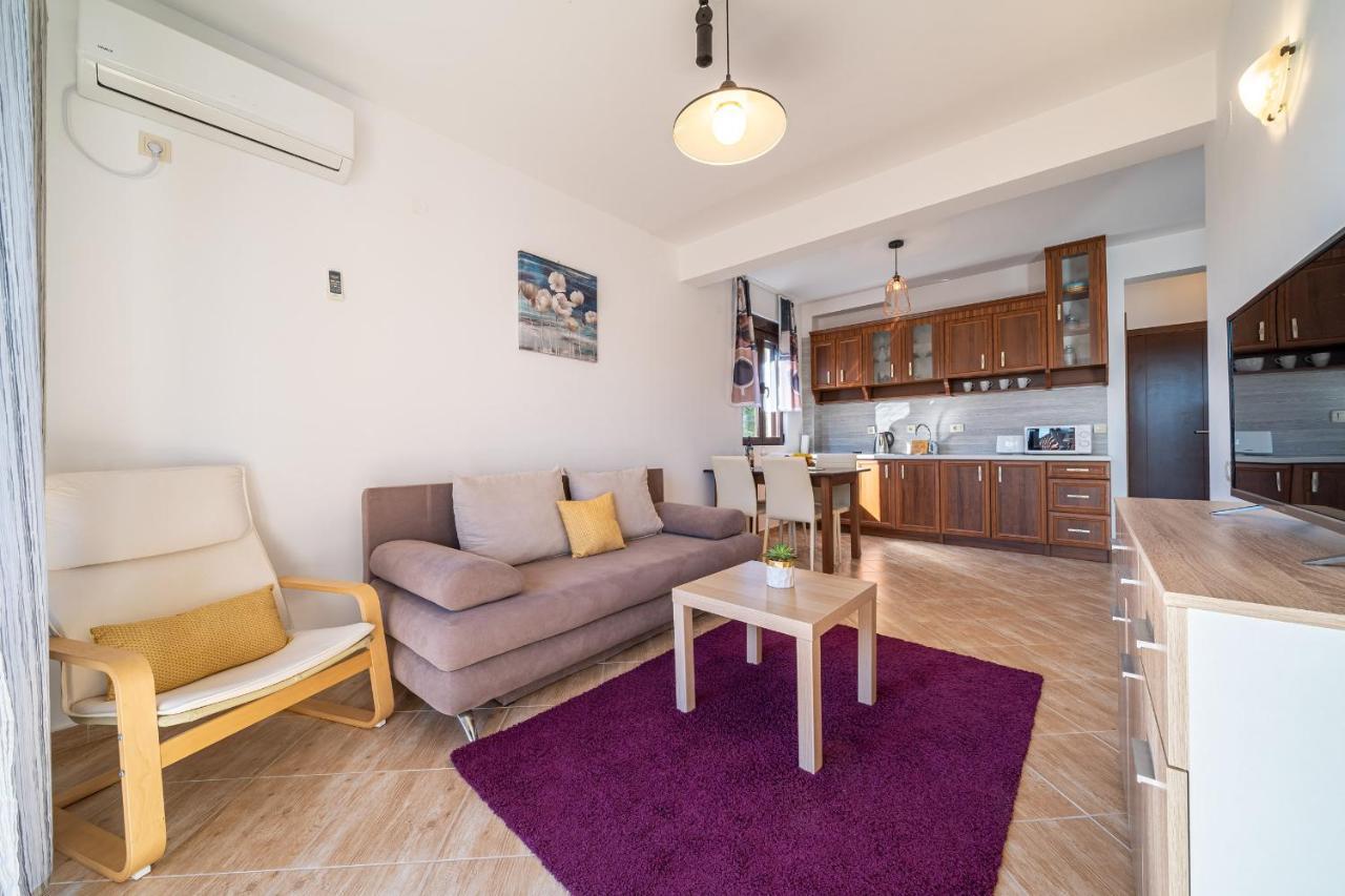 Apartments Svetlana Tivat Exterior photo