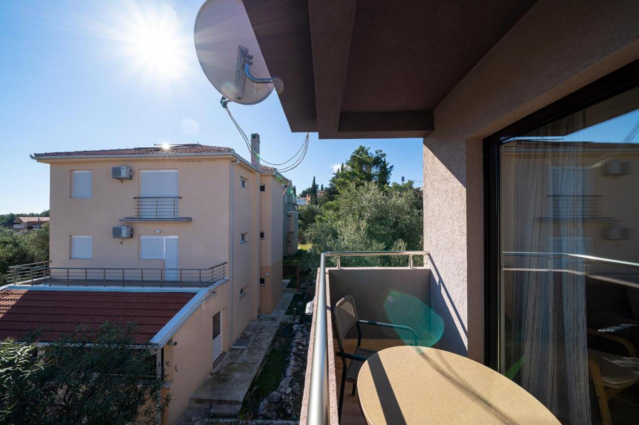Apartments Svetlana Tivat Exterior photo